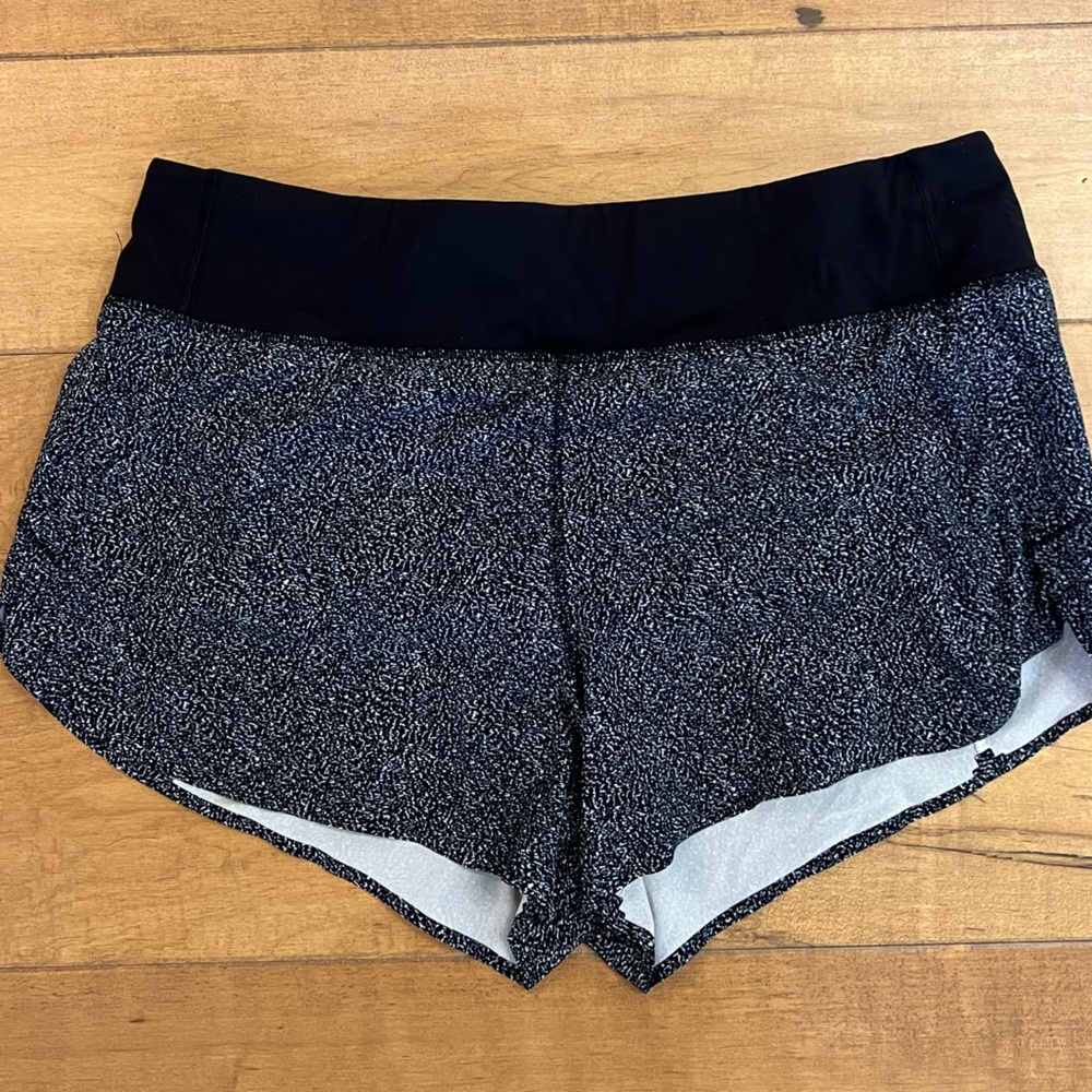 Athleta Run with It 3” shorts